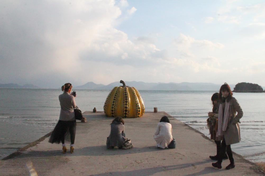 草間彌生_かぼちゃ_香川_アート_瀬戸内_島
